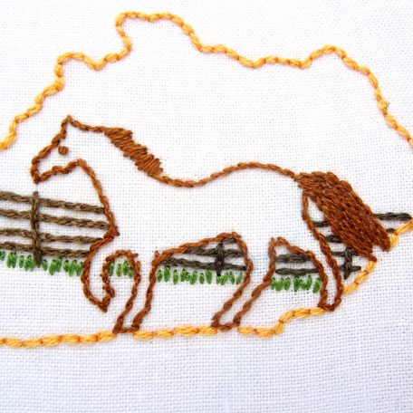 kentucky-horse-diy-hand-embroidery-pattern