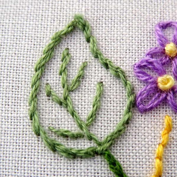 New Hampshire State Flower Embroidery Pattern {Purple Lilac}