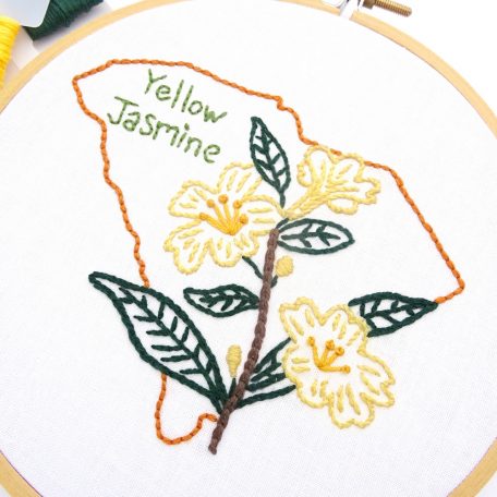 south-carolina-flower-hand-embroidery-pattern-yellow-jasmine